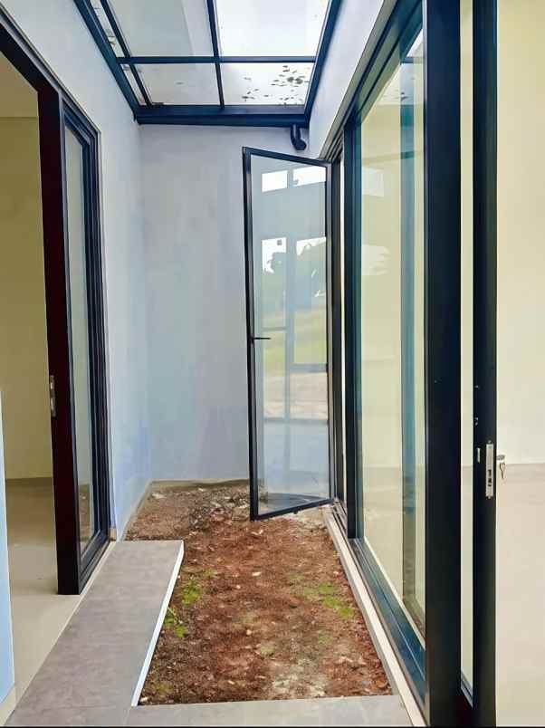 dijual rumah jl halim perdana kusuma