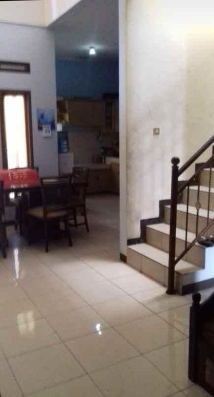 dijual rumah jl jati indah