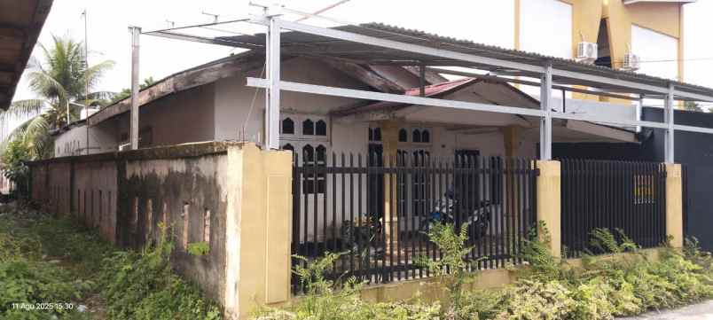 dijual rumah jl karya 1