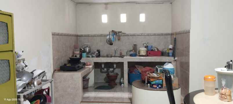 dijual rumah jl karya 1