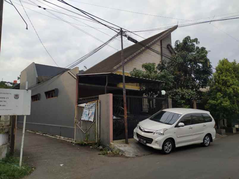 dijual rumah jl kota baru ciateul