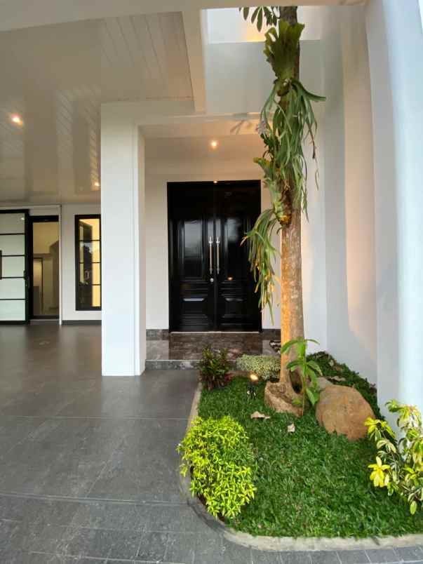 dijual rumah jl lapangan tembak cibubur