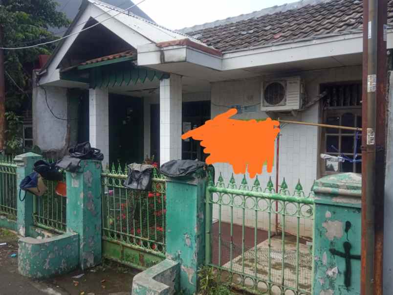 dijual rumah jl mahakam i no 88