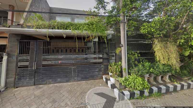 dijual rumah jl manyar kartika