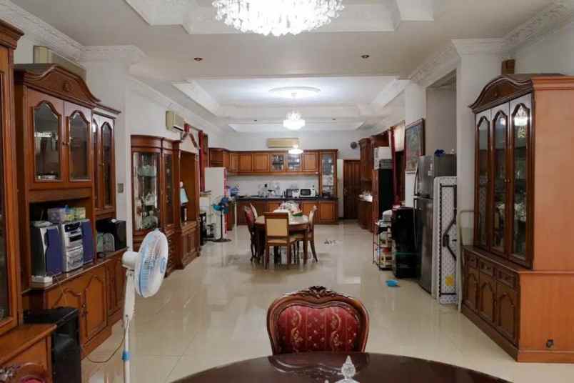 dijual rumah jl metro pondok indah