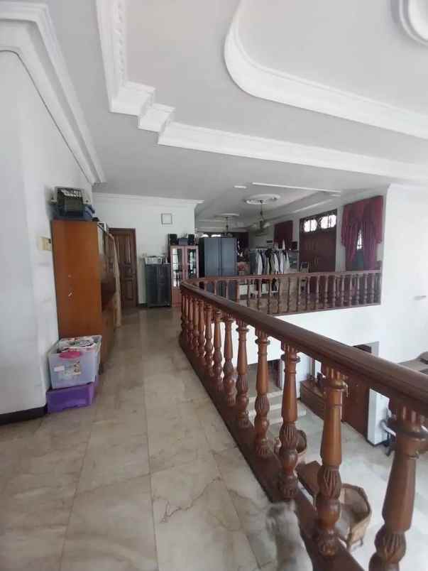 dijual rumah jl metro pondok indah