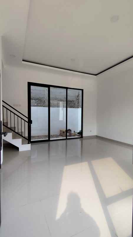 dijual rumah jl pandawa lima raya