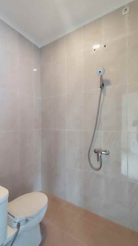 dijual rumah jl pandawa lima raya