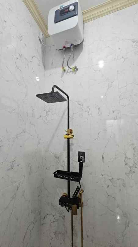 dijual rumah jl pondok kelapa duren