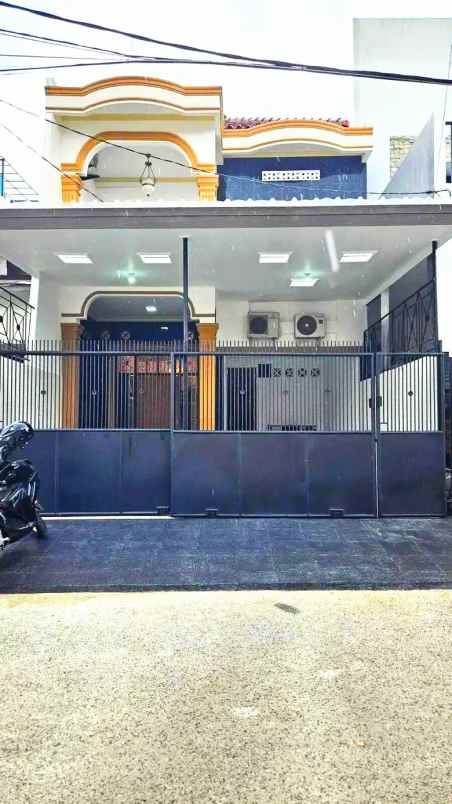 dijual rumah jl pondok kelapa duren