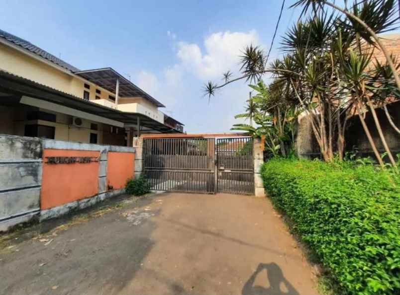 dijual rumah jl rambutan jatimekar