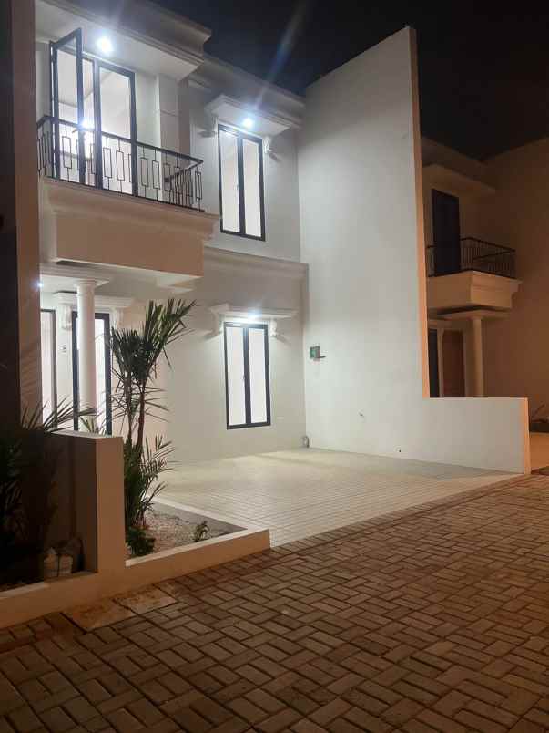 dijual rumah jl ratna raya jatibening