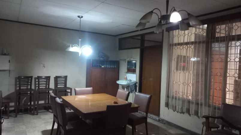 dijual rumah jl riau citarum kec