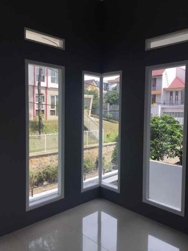 dijual rumah jl sersan bajuri no 99