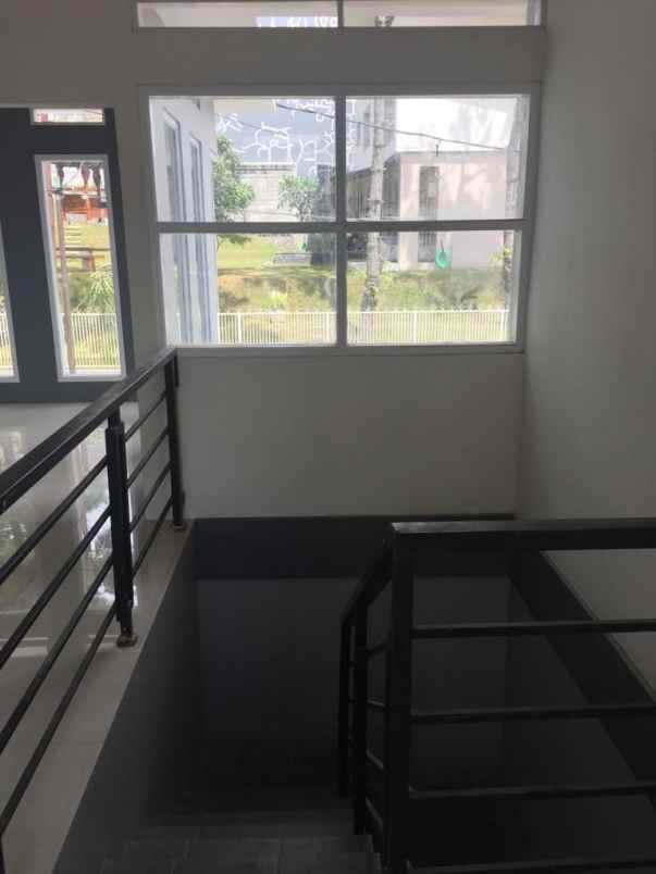 dijual rumah jl sersan bajuri no 99