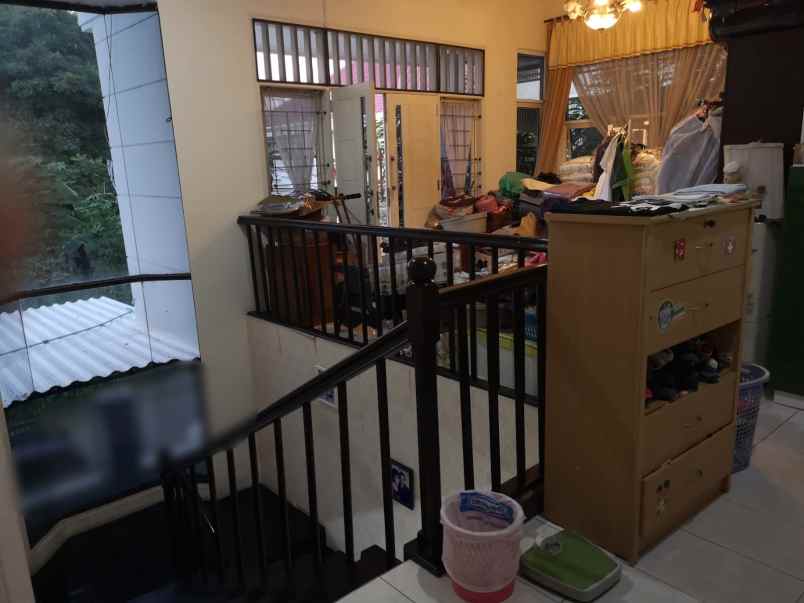 dijual rumah jl simpang darmo permai