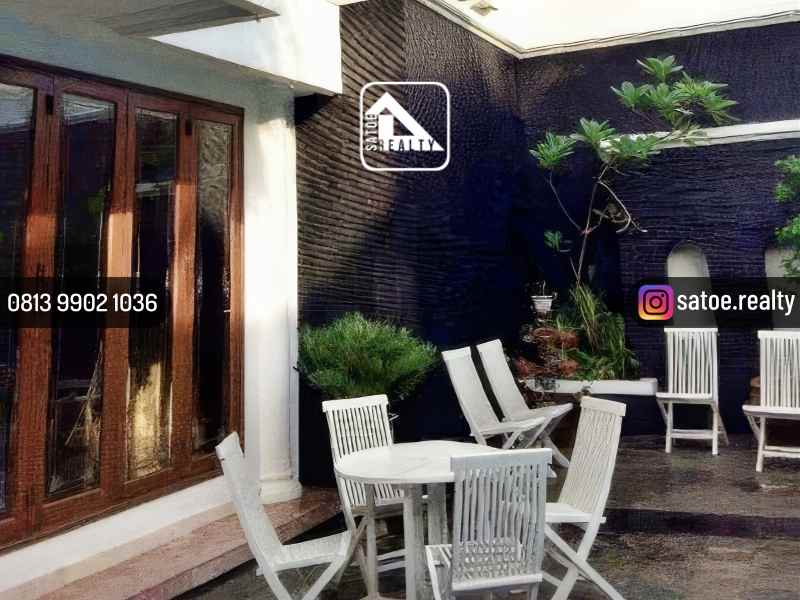 dijual rumah jl surabaya menteng