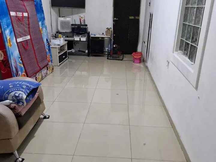 dijual rumah jl taman palem lestari