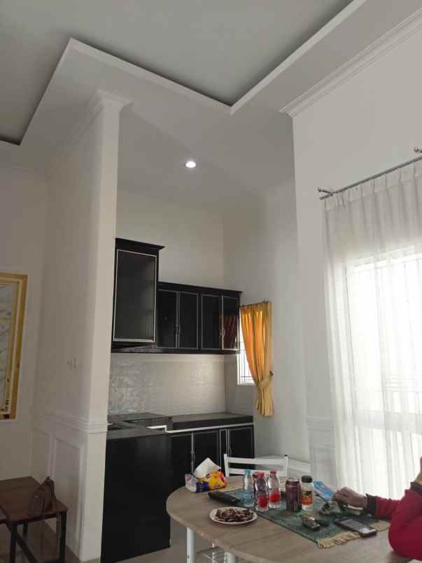 dijual rumah jl unggas