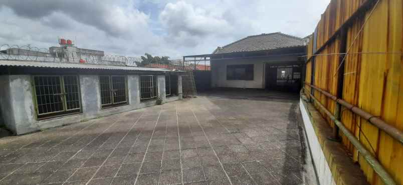 dijual rumah jl utama kota cimahi