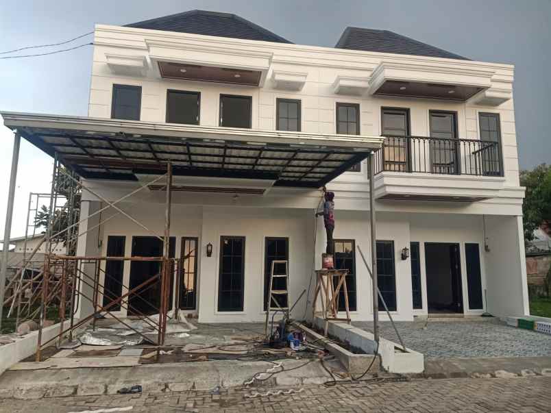 dijual rumah jl wadas jati cempaka