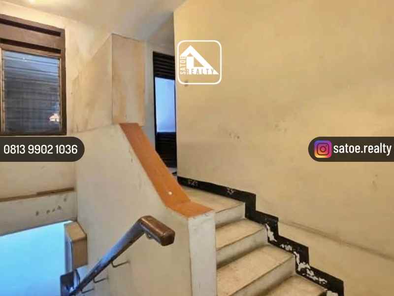 dijual rumah jl widya chandra senayan