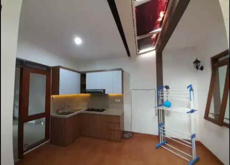 dijual rumah jln derwati rancasari kota