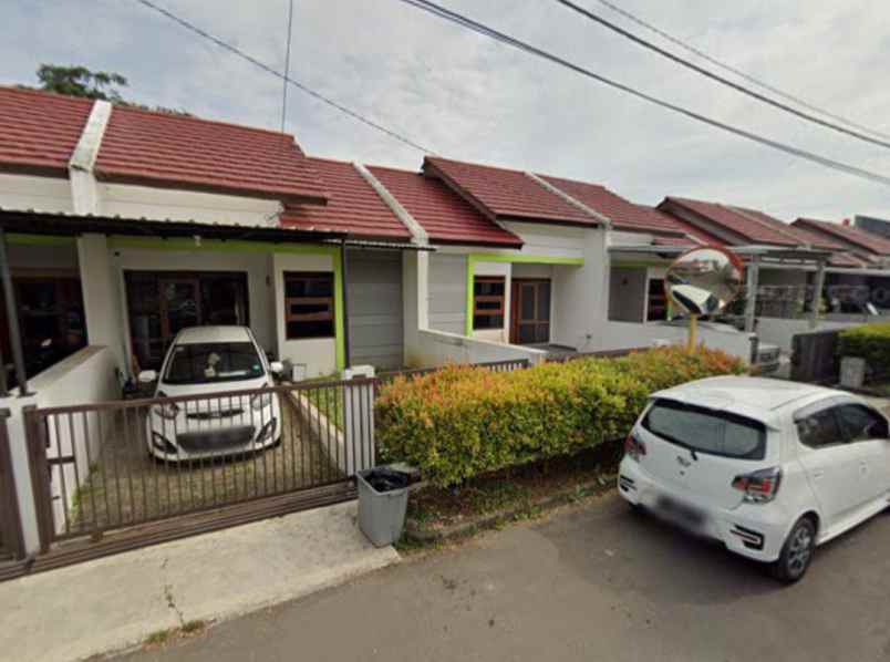 dijual rumah jln derwati rancasari kota