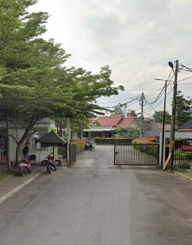 dijual rumah jln derwati rancasari kota