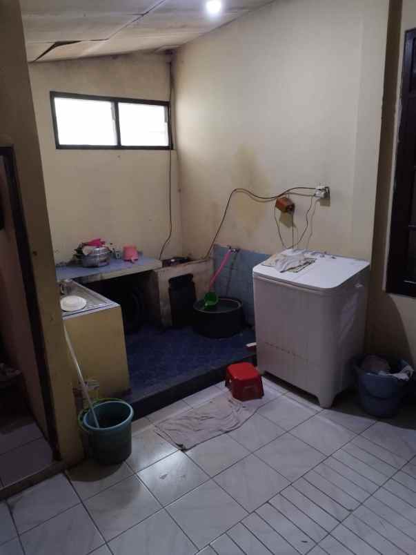 dijual rumah jln h siun ceger