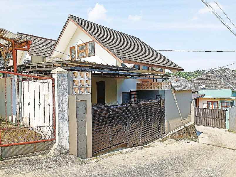 dijual rumah jln mars dirgahayu