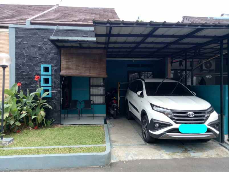 dijual rumah jln raya cikaret cibinong