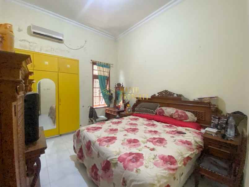 dijual rumah joglo etnik dengan tanah luas di kalasan