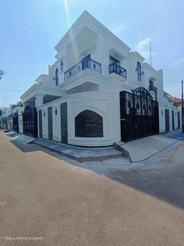 dijual rumah joglo kembangan