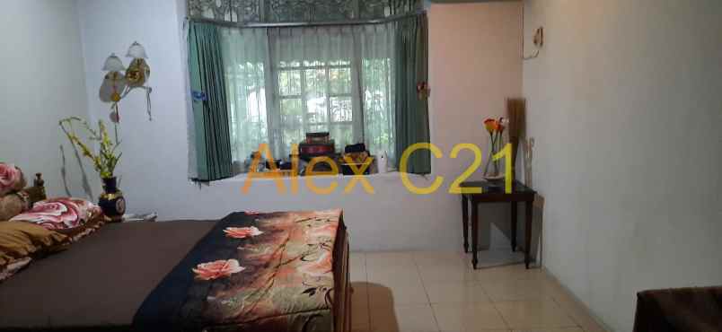 dijual rumah jombang