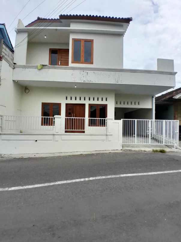 dijual rumah jongke sendangadi mlati sleman