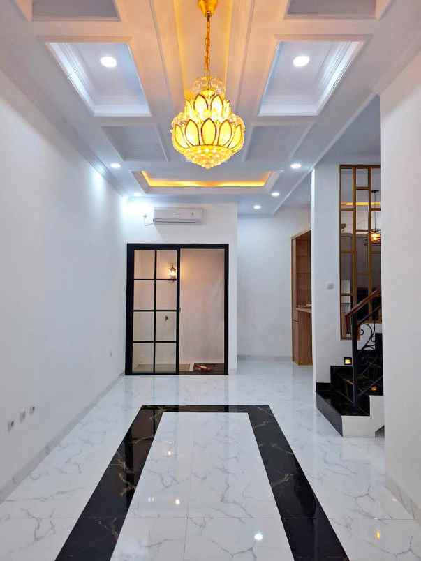 dijual rumah kalisari