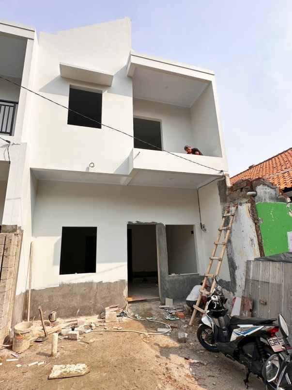 dijual rumah kalisari