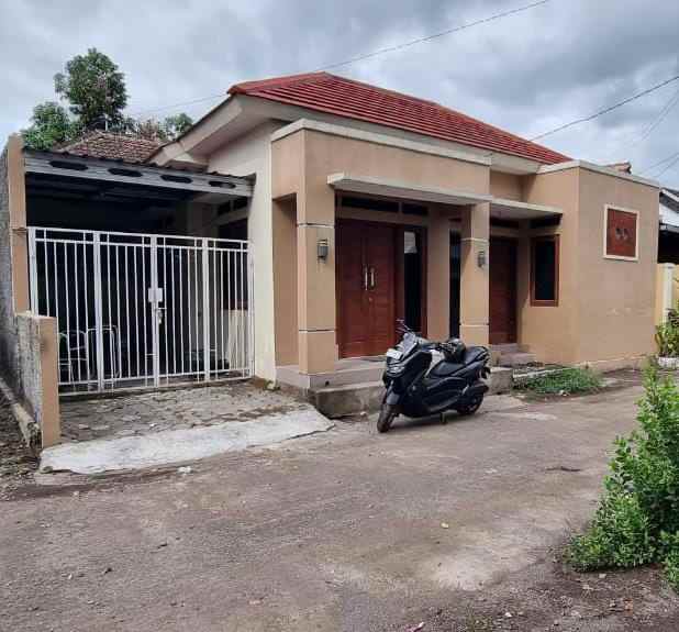 dijual rumah kalitirto