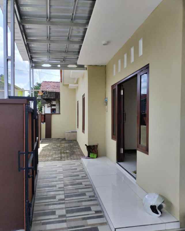 dijual rumah kalitirto