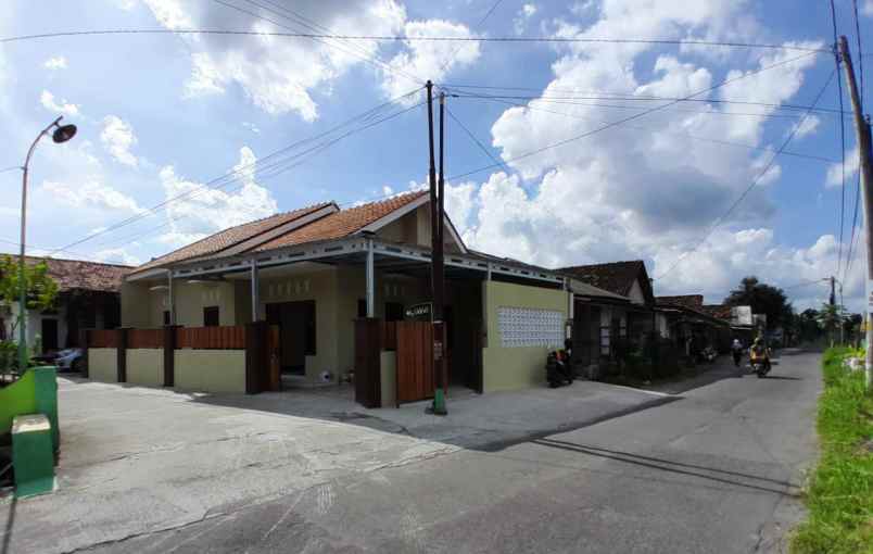 dijual rumah kalitirto
