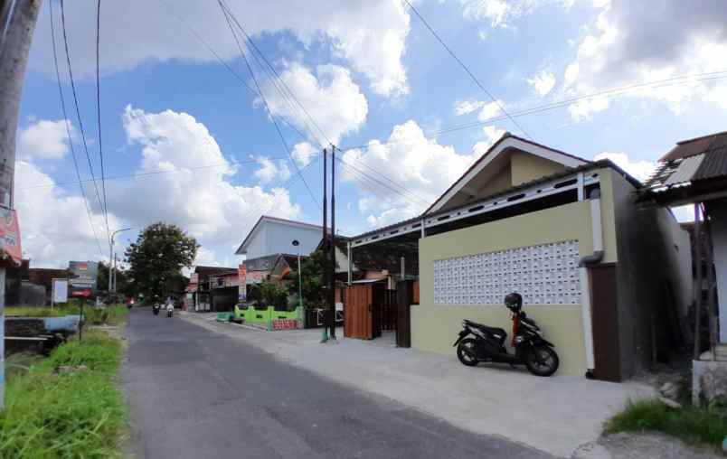 dijual rumah kalitirto