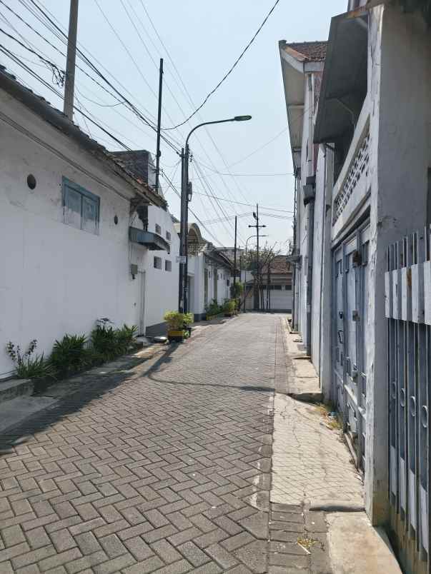 dijual rumah kalongan kec krembangan
