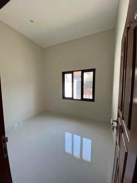 dijual rumah karang empat