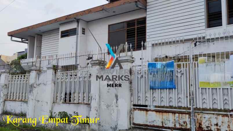 dijual rumah karang empat timur