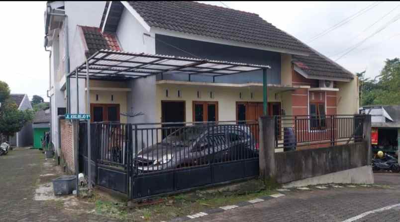 dijual rumah karangrejo