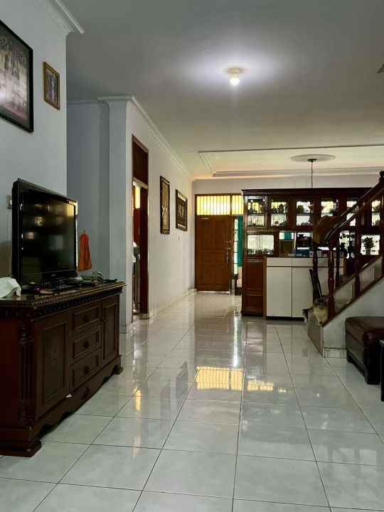 dijual rumah karet kuningan