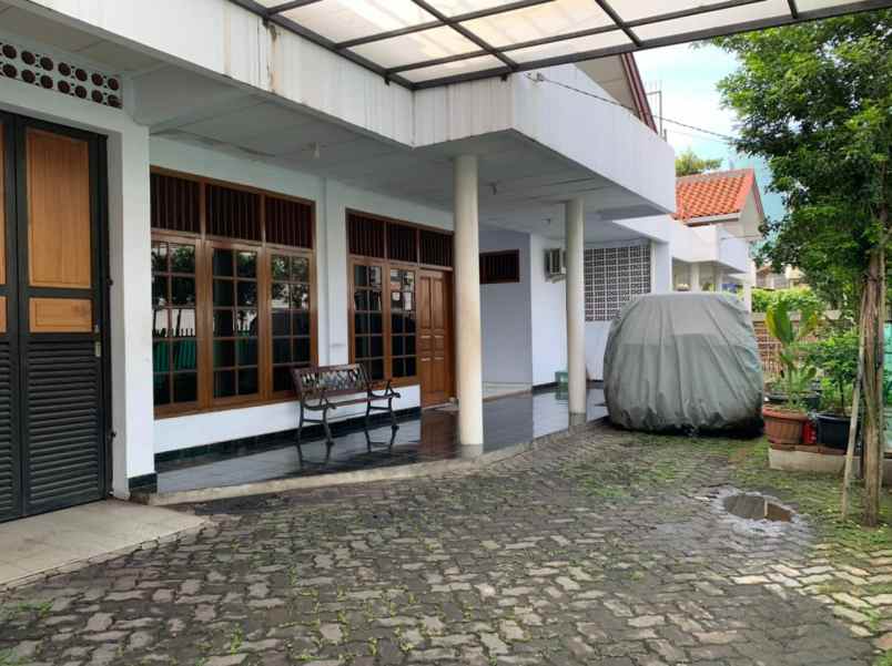 dijual rumah karet kuningan