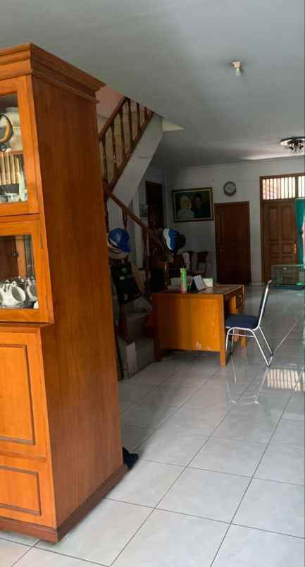 dijual rumah karet kuningan