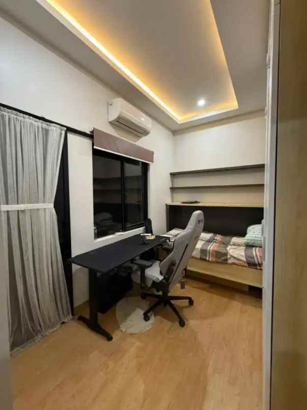 dijual rumah kebagusan